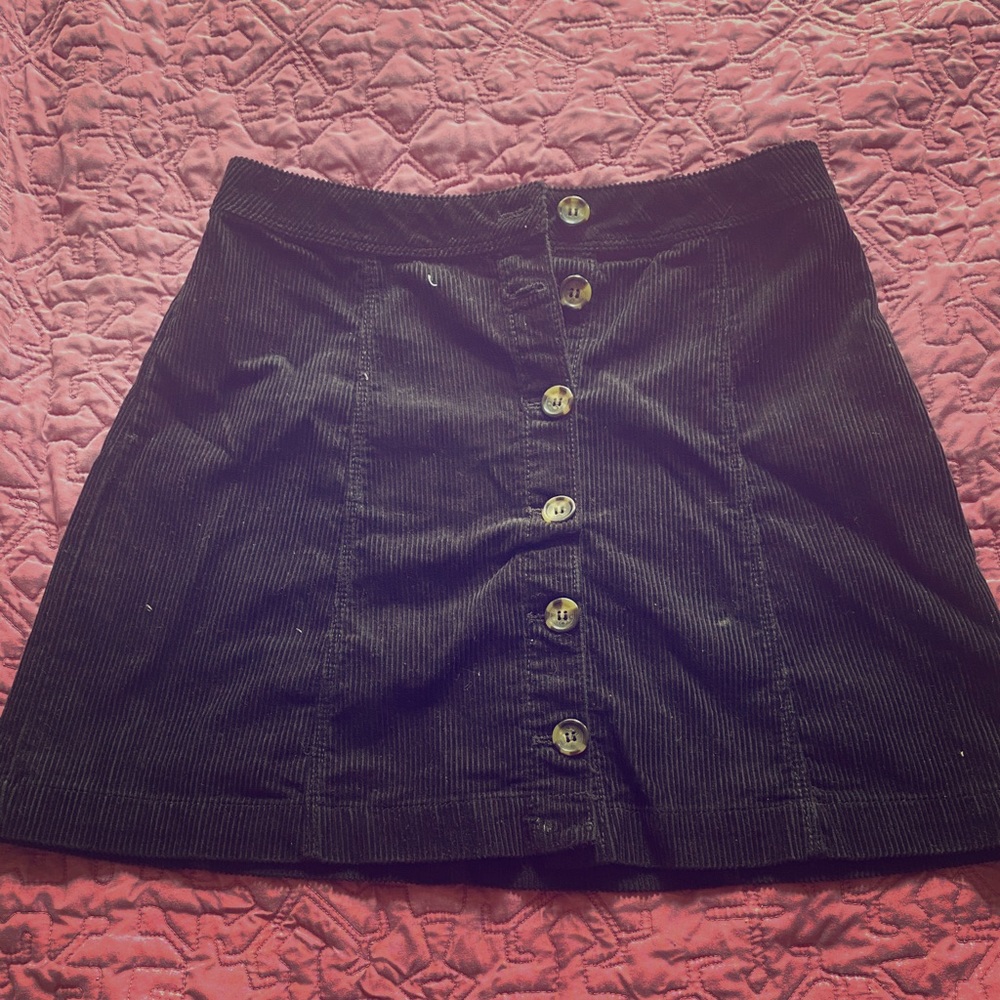 H&M | Button up corduroy skirt